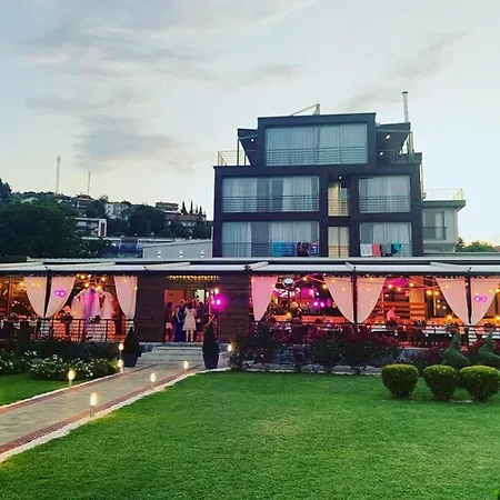 Romantique Hotel